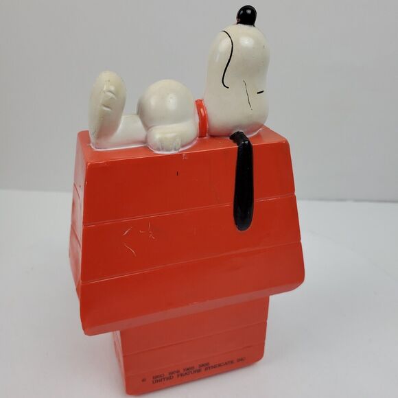 Vintage Snoopy Peanuts Dog House Coin Bank 7 x 4.25 inch - Picture 4 of 8